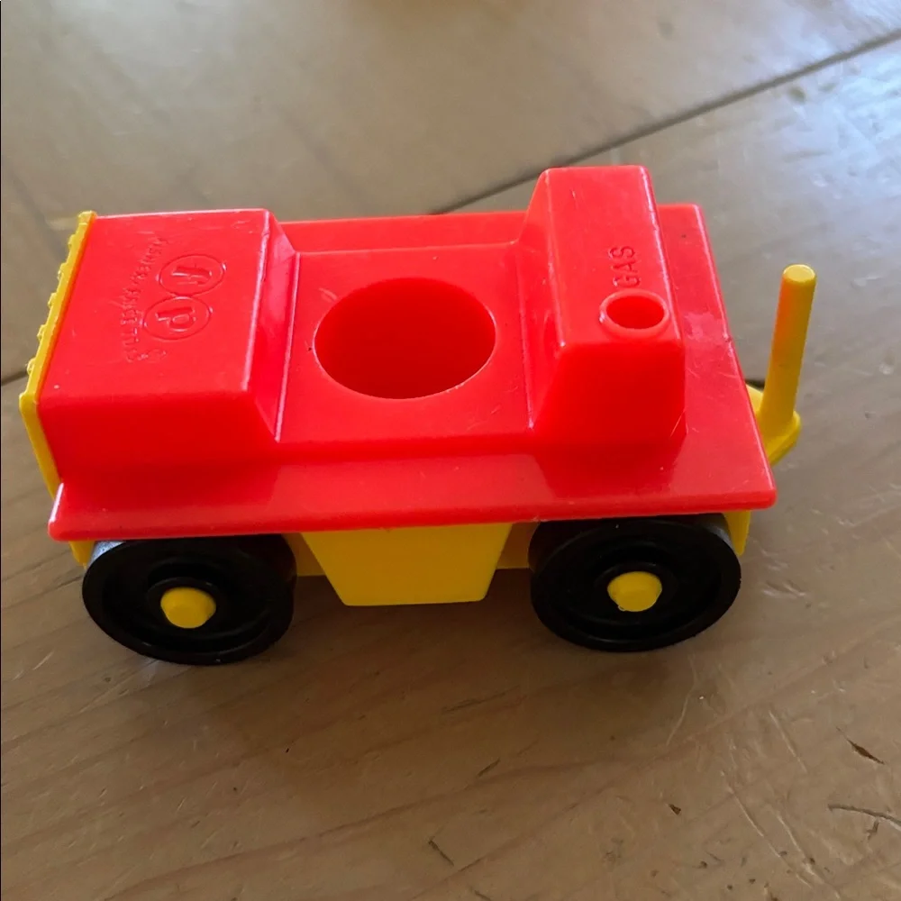 Fisher Price Jet Fuel Truck and Luggage Carrier - the Little People Airport Set